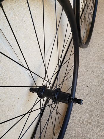 Used crd XRD522 Aluminum Clincher 700c Front Wheel 12mm x 100 bike — image 2 of 3