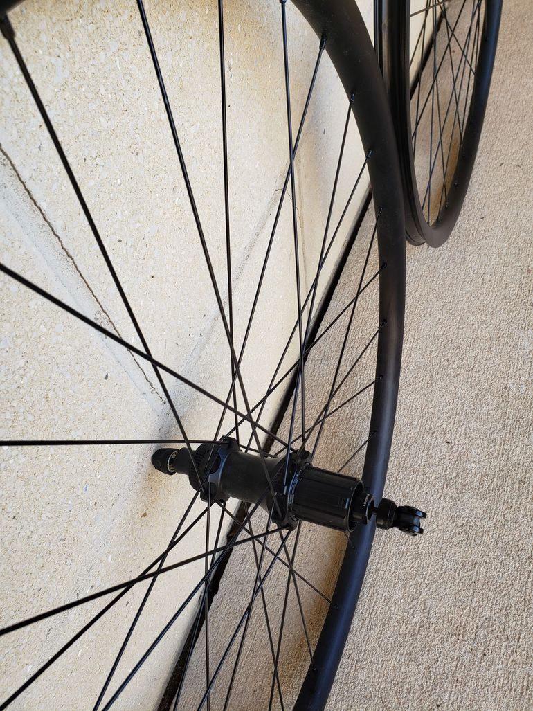 Used crd XRD522 Aluminum Clincher 700c Front Wheel 12mm x 100 bike — image 2 of 3