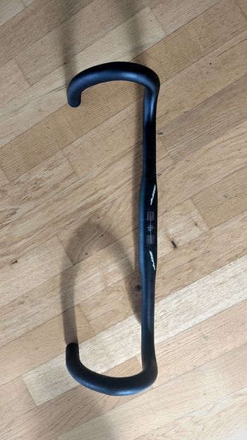 Zipp, Service Course 80 Ergo Handlebar
