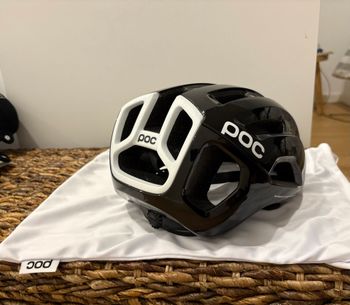 Used 2025 Ventral MIPS Helmet bike — image 2 of 6