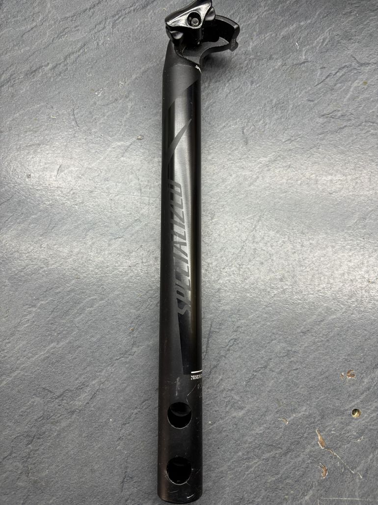 Used Specialized Reggisella bike — image 1 of 2