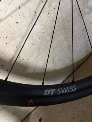 Used 2025 Complete Wheels bike — image 5 of 9