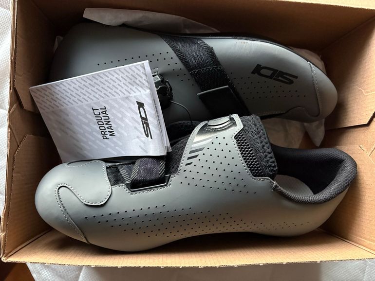 Used 2025 scarpe bike — image 3 of 10