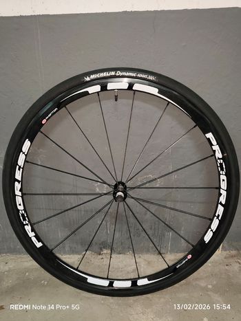 Used 2021 Juego de ruedas bike — image 2 of 4