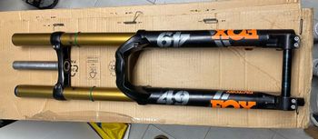 Used Fox 49 2019 bike — image 1 of 4