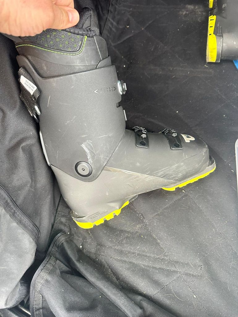 Used 2024 Vector Evo 130 Ski Boots 25.5 bike — image 4 of 5