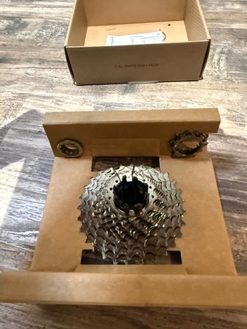 Used Campagnolo Super Record 13 Cassette 10-29t CS02-SR1309 2025 bike — image 5 of 7