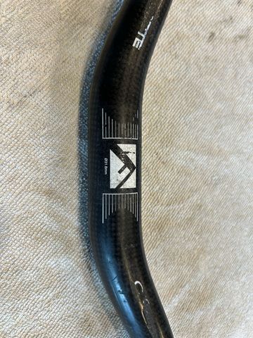 Used 2012 Carbon Flat Bar bike — image 3 of 4