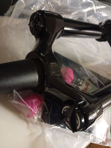 Brugt 2025 E-Optimized 34 Bomber Z2 29 140 bike — billede 8 af 12