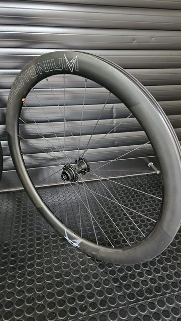 Used Bianchi Plutonium 50mm Carbon Wheelset 2026 bike — image 6 of 7