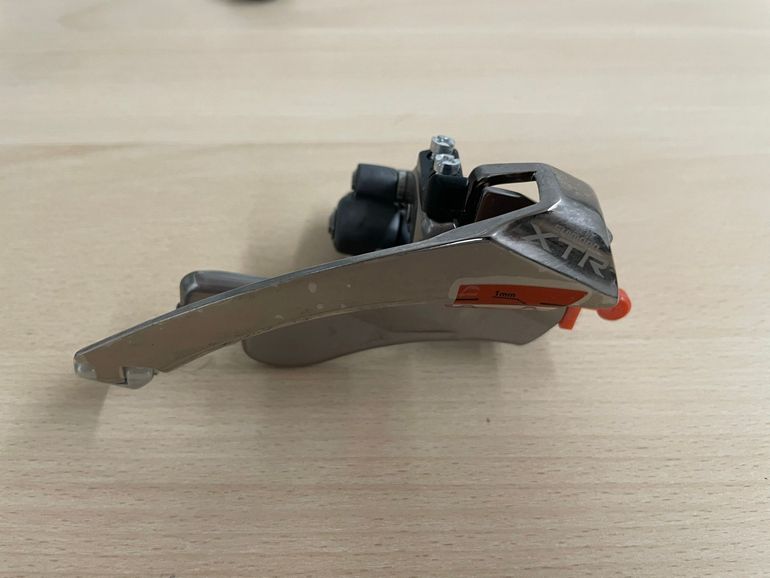 Used Shimano XTR FD-M950 bike — image 5 of 6