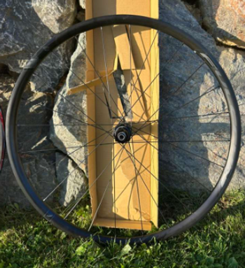 Used Fulcrum Racing 600 DB bike — image 2 of 2