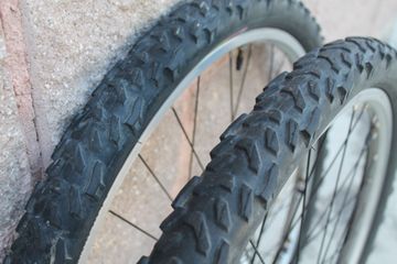 Gebrauchtes Wtb Retro 26" MTB Wheelset with Primal Raptor Tires and 8-speed Cassette bike — Bild 4 von 10