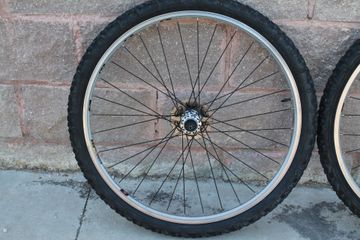 Gebrauchtes Wtb Retro 26" MTB Wheelset with Primal Raptor Tires and 8-speed Cassette bike — Bild 9 von 10
