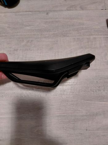 Used 2025 Saddle bike — image 4 of 5