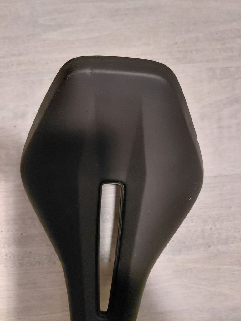 Used 2025 Saddle bike — image 2 of 5