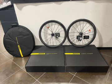 2026 Cosmic Ultimate 45 Disc Wheelset Wheels usato