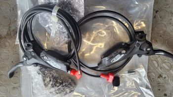 Sram, G2 4 pistones
