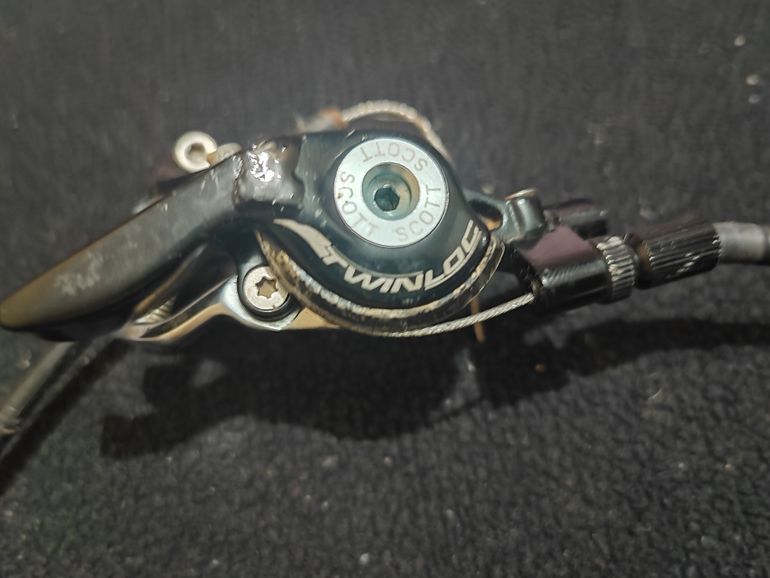 Used Scott pulsador bloqueo horquilla y amortiguador bike — image 1 of 3