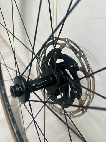 Used Dt Swiss PRC 1100 DICUT Mon Chasseral bike — image 6 of 7