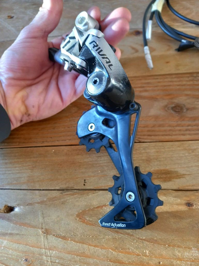 Used Sram Rival y Apex 2023 bike — image 11 of 12