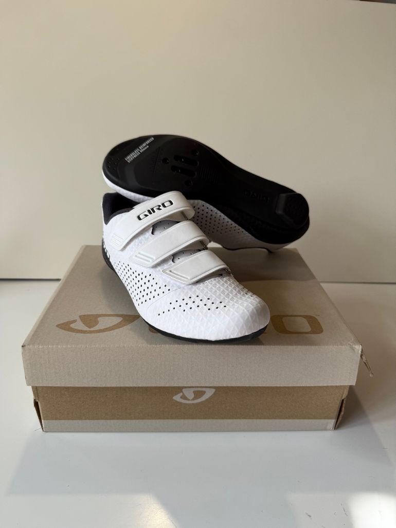 Used Giro Stylus W Size 39 bike — image 2 of 7