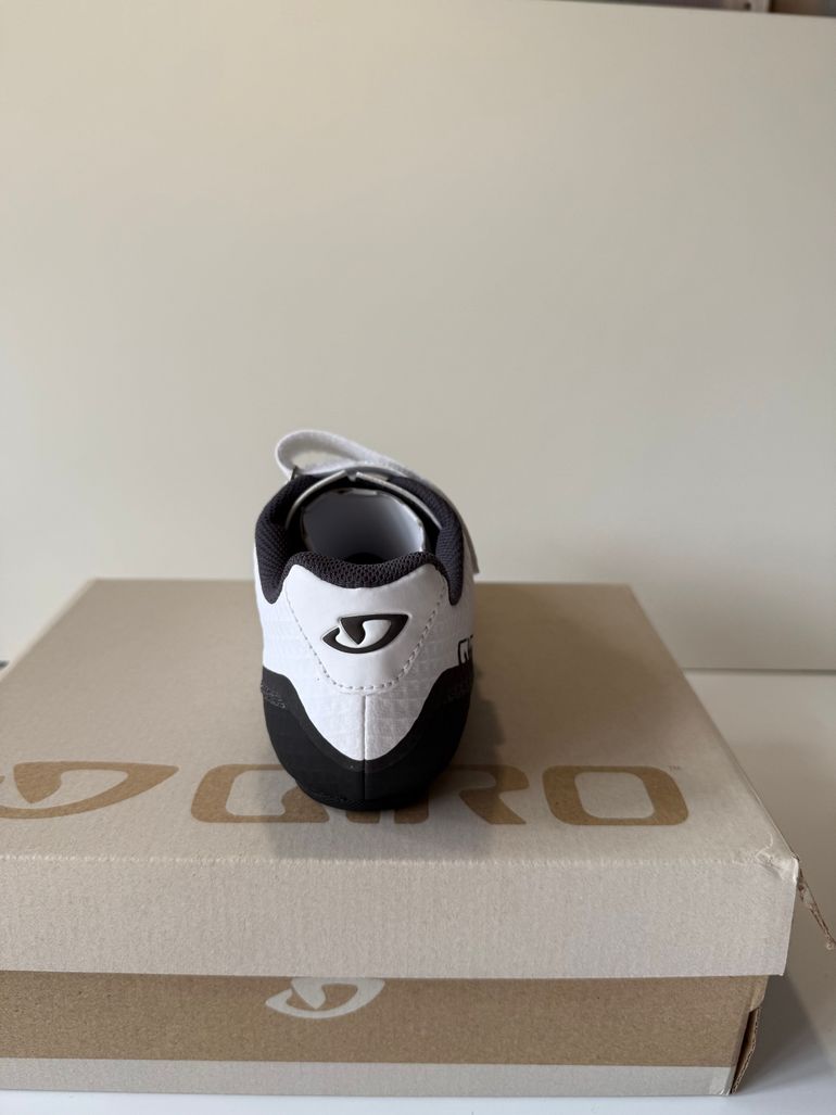 Used Giro Stylus W Size 39 bike — image 5 of 7