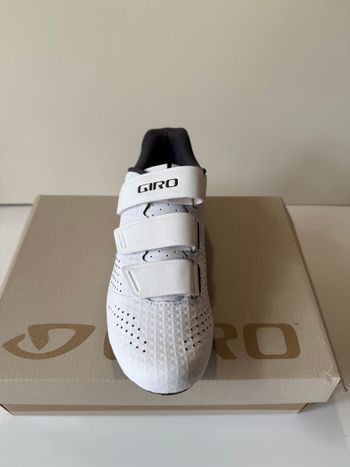 Used Giro Stylus W Size 39 bike — image 3 of 7