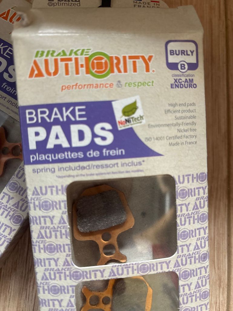 Used brake pads Plaquettes de frein bike — image 2 of 3