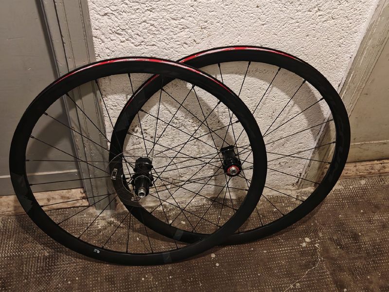 Fulcrum Racing 400DB Wheels usato
