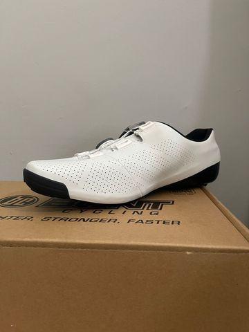Brugt 2025 Riot 24 Shoes bike — billede 2 af 3