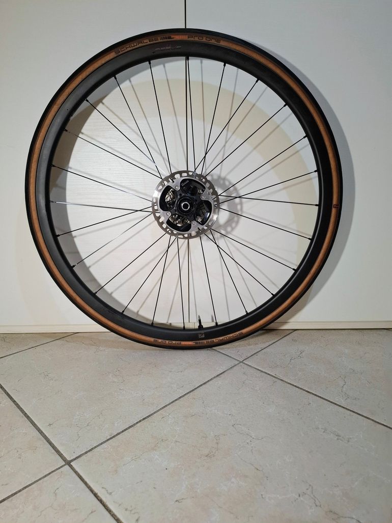 Used Fulcrum Speed 25 + Wheelset bike — image 2 of 5