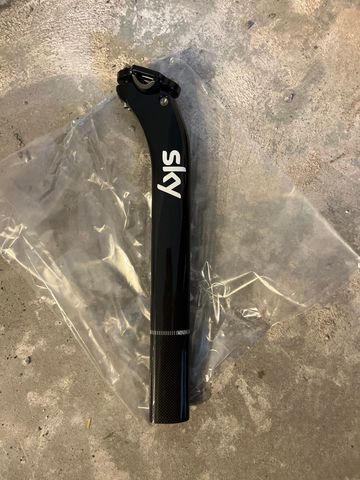 Używany 2025 Dogma Seatpost Saddles & Seatposts