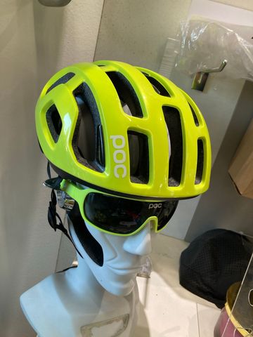 POC octal x 2022 Cycling Accessories d'occasion