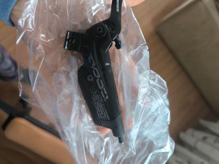 Used 2026 Kit Frenos Code R bike — image 4 of 4