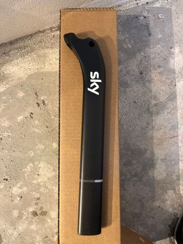 Tweedehands 2022 Dogm F Seatpost bike — afbeelding 2 van 3
