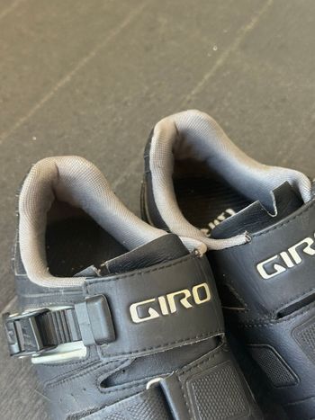 Used Giro Gauge bike — image 5 of 8