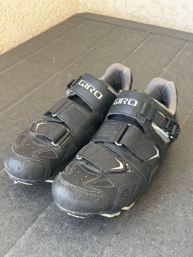 Used Giro Gauge bike — image 1 of 8