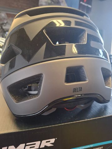 Used Limar Delta bike — image 4 of 5