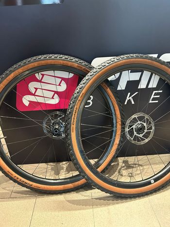 Giant, CXR X1 WheelSystem