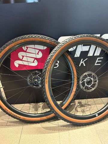 Giant CXR X1 WheelSystem Wheels d'occasion