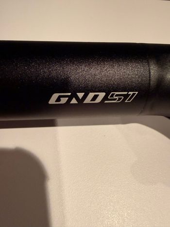 Used 2026 34,9mm X 450mm Seatpost bike — image 3 of 6