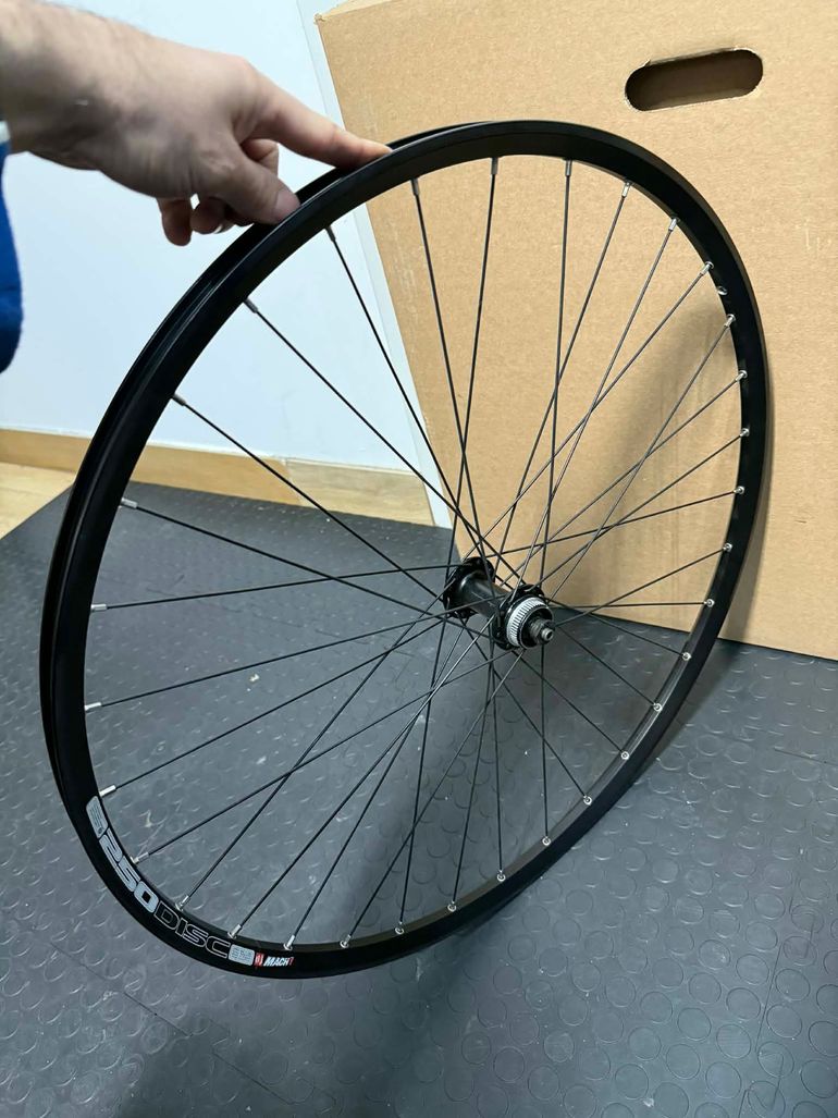 Used Mach1 250 DISC bike — image 5 of 7