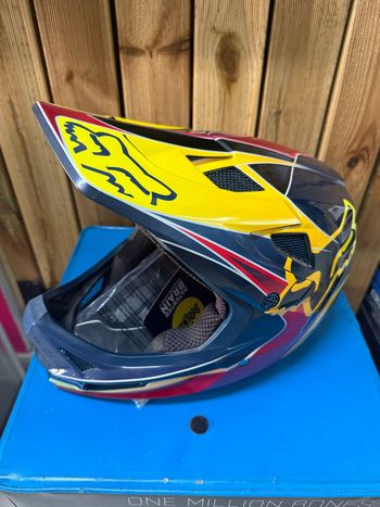Used 2022 capacete bike — image 5 of 7