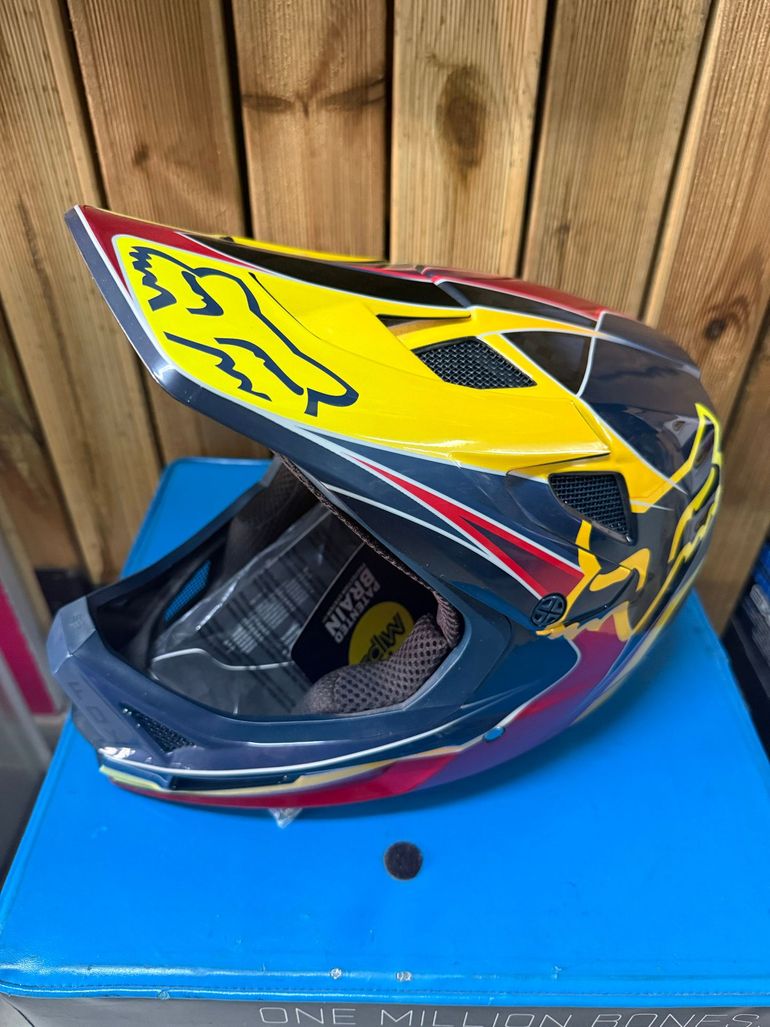Used 2022 capacete bike — image 5 of 7
