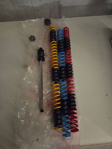 Käytetty RockShox Boxxer Fork Springs 2015 bike — kuva 2 / 2
