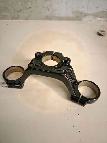 RockShox, Boxxer Fork Crown