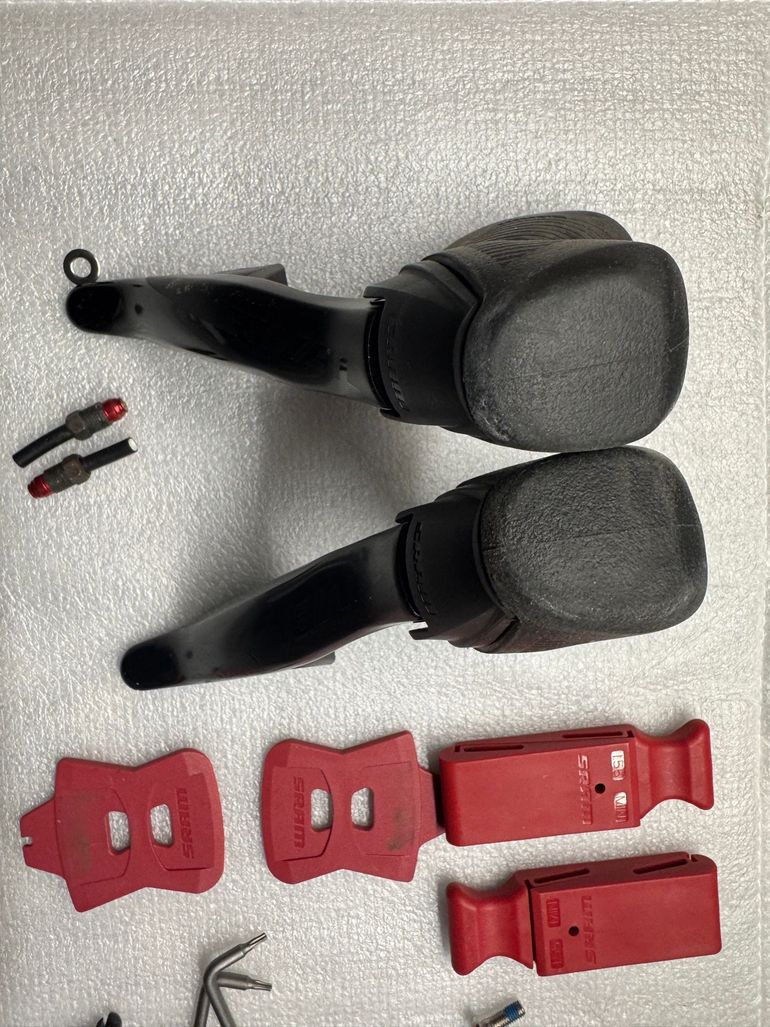 Used 2023 Rival 12-speed Shifters bike — image 4 of 4