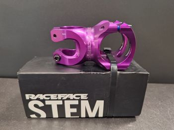 Used Race Face Turbine R35 Stem mauve bike — image 1 of 3