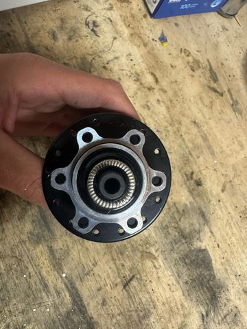 Used Novatec D042SB Rear Hub + D041SB front hub bike — image 3 of 6